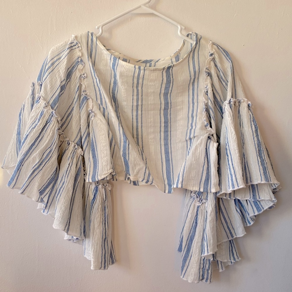 Bell sleeved crop top